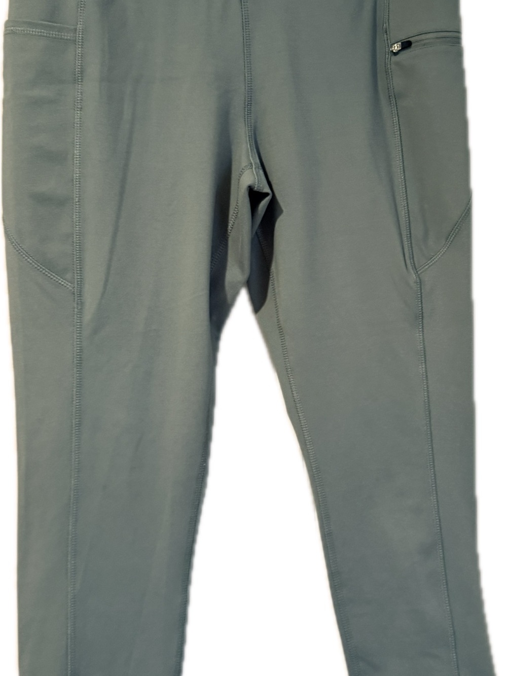 Ocean and coast Size Medium  High-Rise Leggings in Dusty Sage
